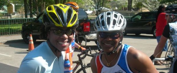 Detroit women cyclists